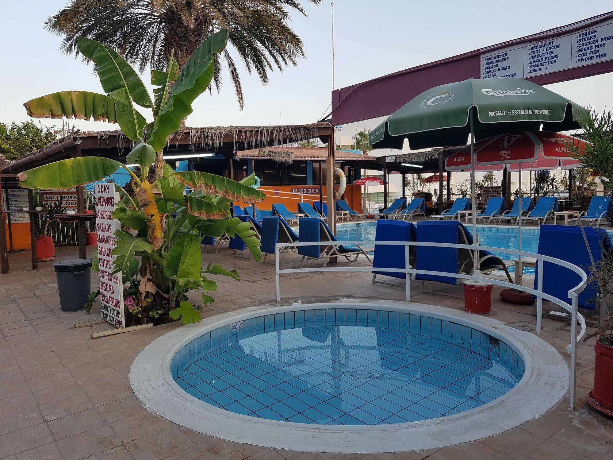 Kkaras Hotel 3 Star Ayia Napa Exterior foto