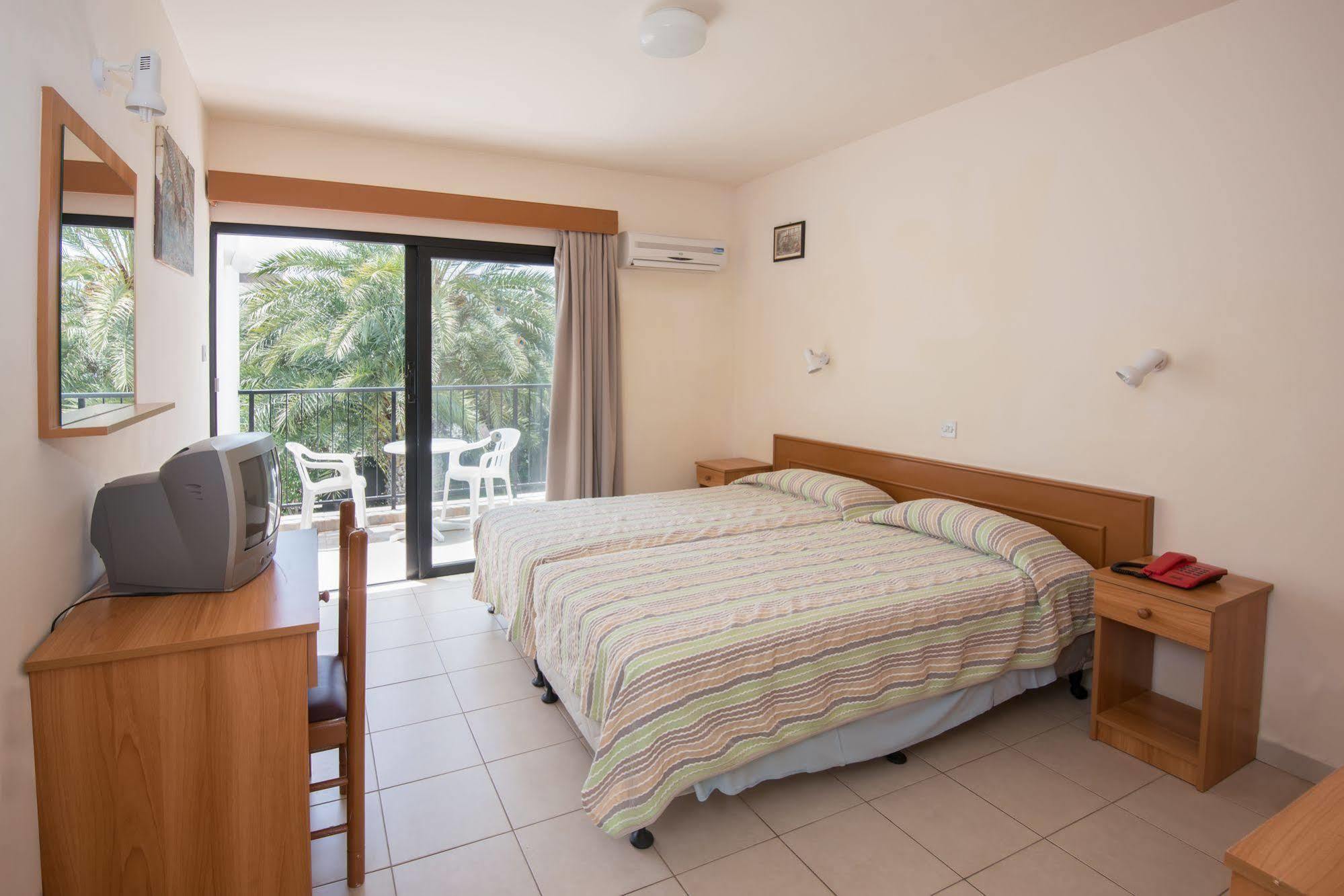 Kkaras Hotel 3 Star Ayia Napa Exterior foto