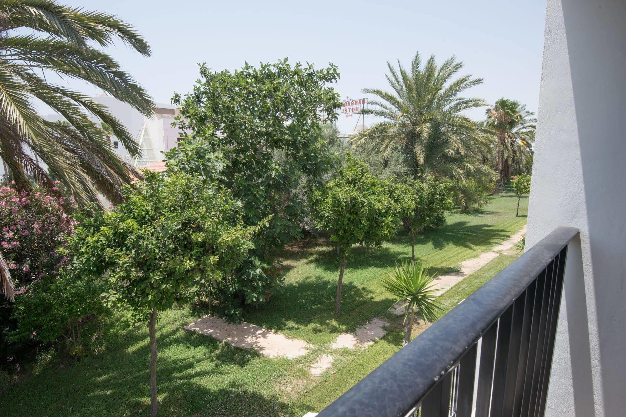 Kkaras Hotel 3 Star Ayia Napa Exterior foto